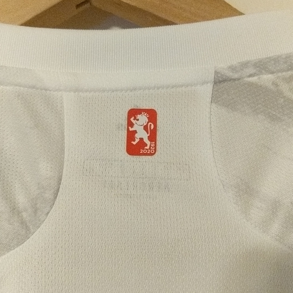 Adidas men's Spain away jersey - Picture 5 of 7